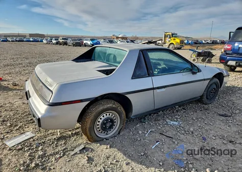 1985 Pontiac Fiero z USA, uszkodzony, nr VIN 1G2PE37R9FP222403